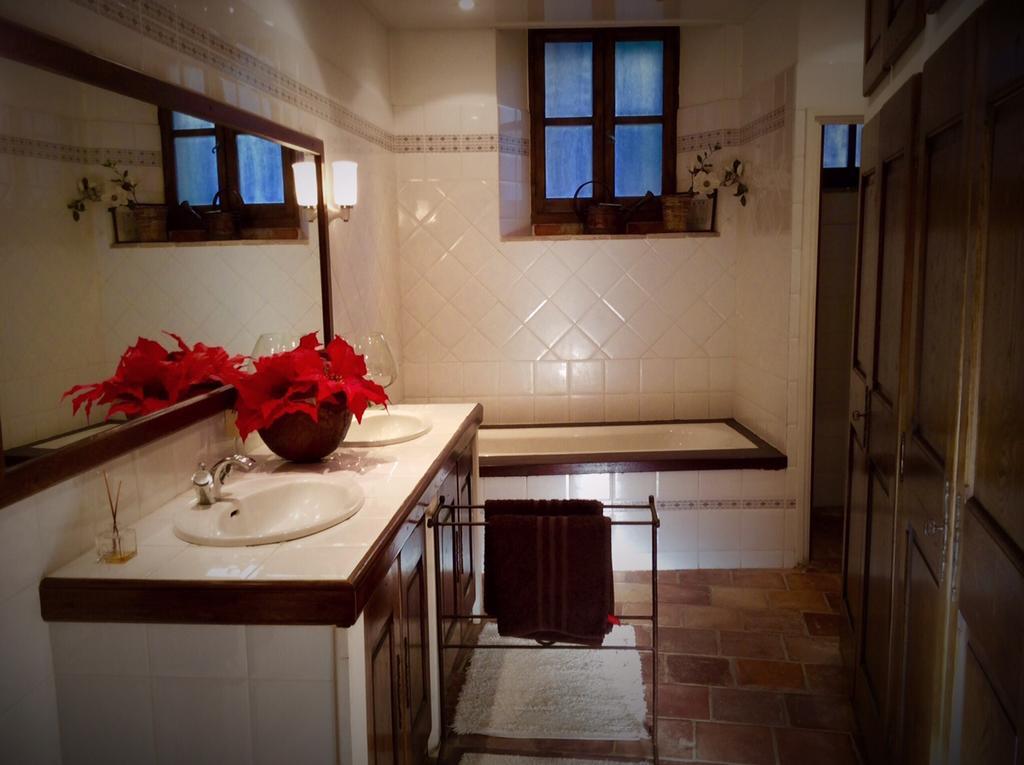 La Maison Disabelle Bed and Breakfast Teyran Habitación foto